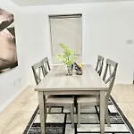 Cozy Evergreen Apartment By Newark Airport