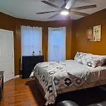 Large 3 Brm 2 Bath Near Ewr Nyc