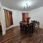 3F8-Chelsea Suites In-Unit Washer Dryer And Tv