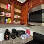 3F8-Chelsea Suites In-Unit Washer Dryer And Tv