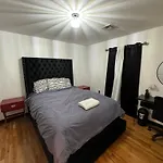 4Brm In 3Fam House, Newark