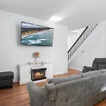 Luxurious Townhouse Near Nyc