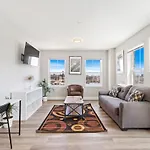 Downtown Nwk 1Br- Free Parking Easy Nyc Access