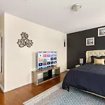 2Nd Flr Gated Apt With Gym Near Newark-Penn Station