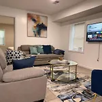 Cosy Bedroom 6 Minutes To Ewr Prudential Hotels Pen Station