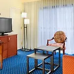 Courtyard By Marriott