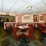Howard Johnson By Wyndham Newark Airport