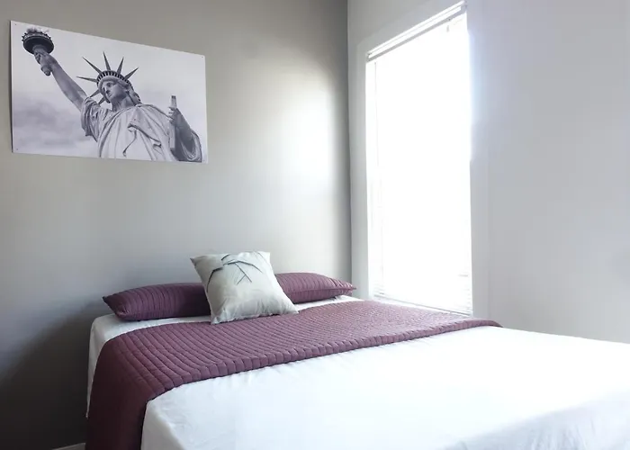 Best Room Nyc✈︎Ewr Layover➤Walk To Nyc Subway