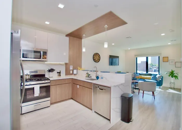 Lux 2Br, Free Parking, Walk To Prudential Center Min To Nyc & More
