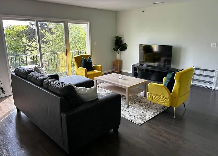 Spacious Master Bedroom