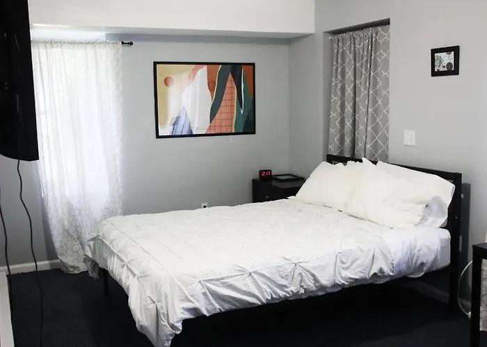 Spacious Cozy 2 Bedroom - Near Ewr/Nyc/Outlet Mall