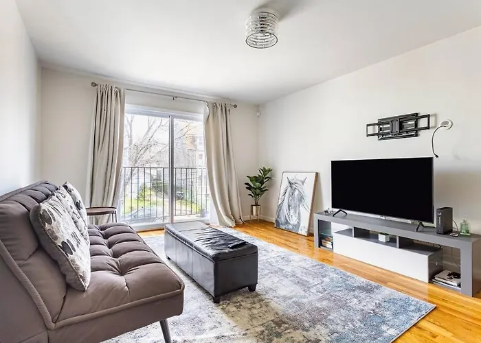 Ruby Suites 2A