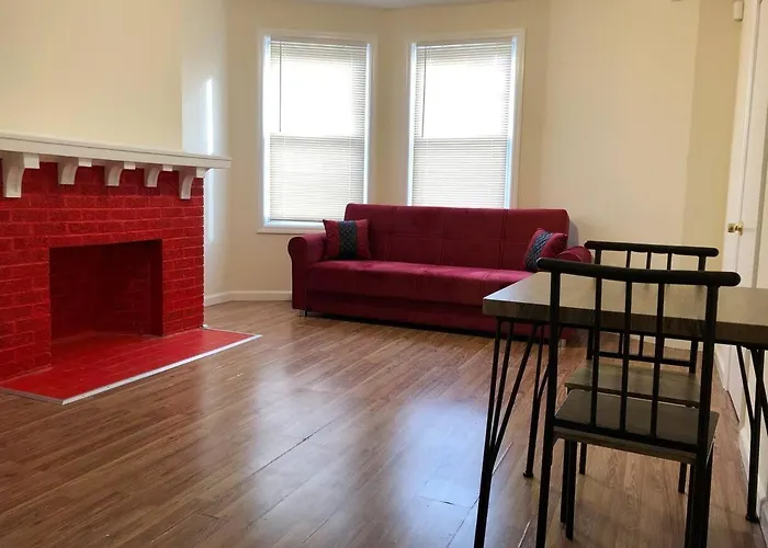 Large And Private 3 Bedroom And 1 Bathroom Apartment Near Newark International Airport Ewr And New York City