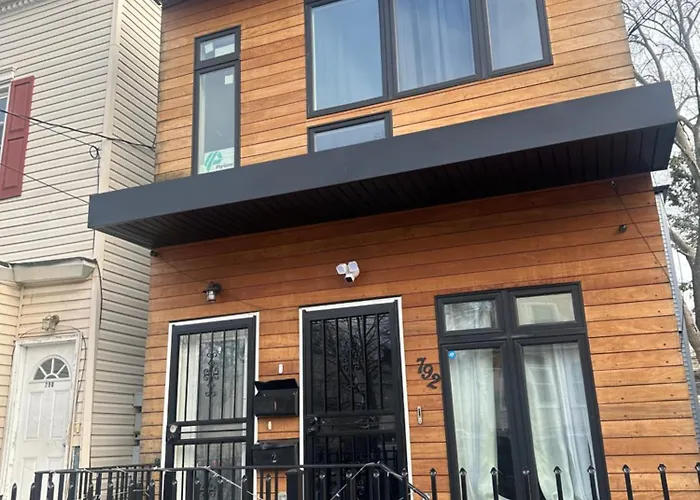 Elegant Apt By Ewr & Pennstation