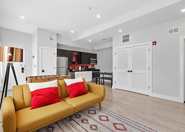 4 Suites Near Downtown Newark