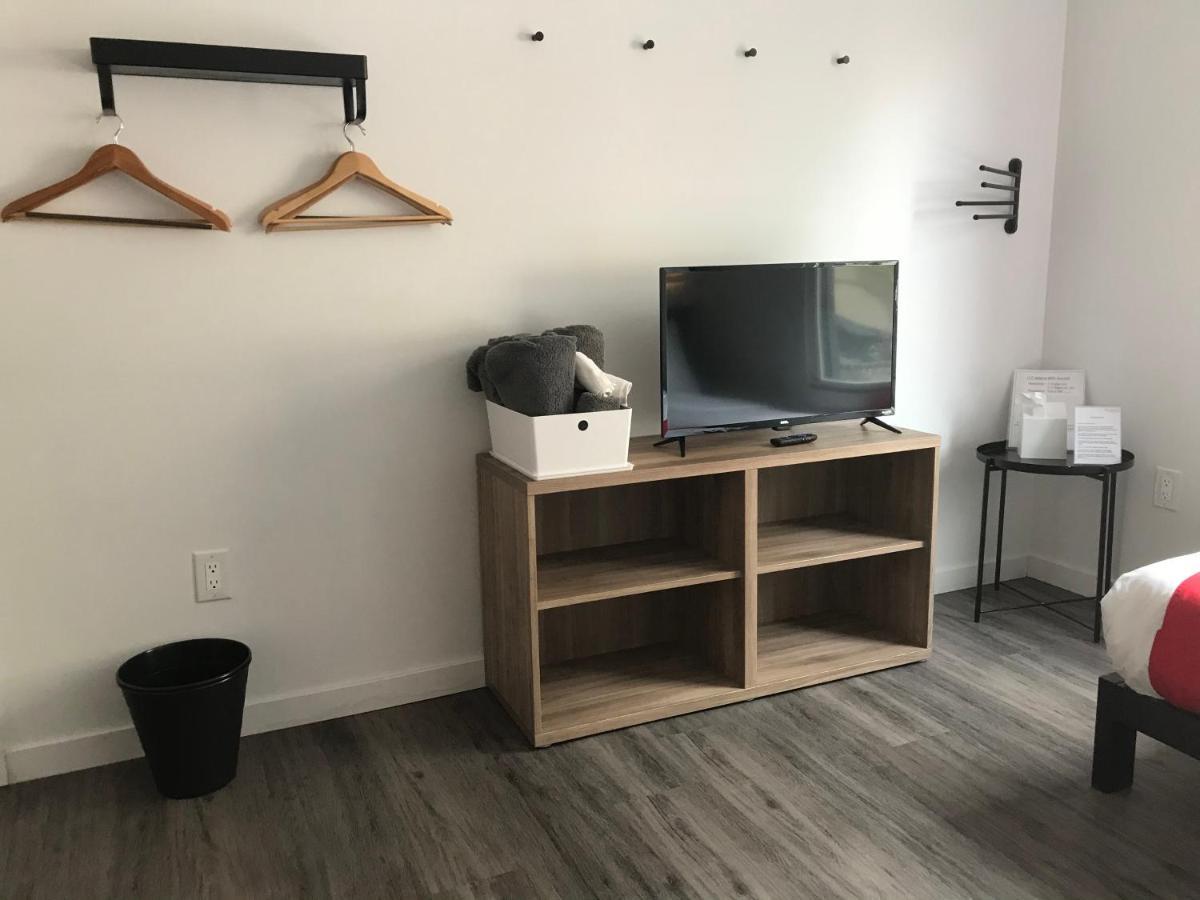 Modern Ironbound With Kitchen-fasttraintonyc-onestoptoairport Newark