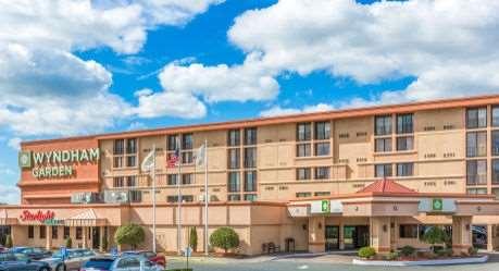 Hotel Wyndham Garden Airport
