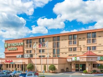 Wyndham Garden Airport 3*