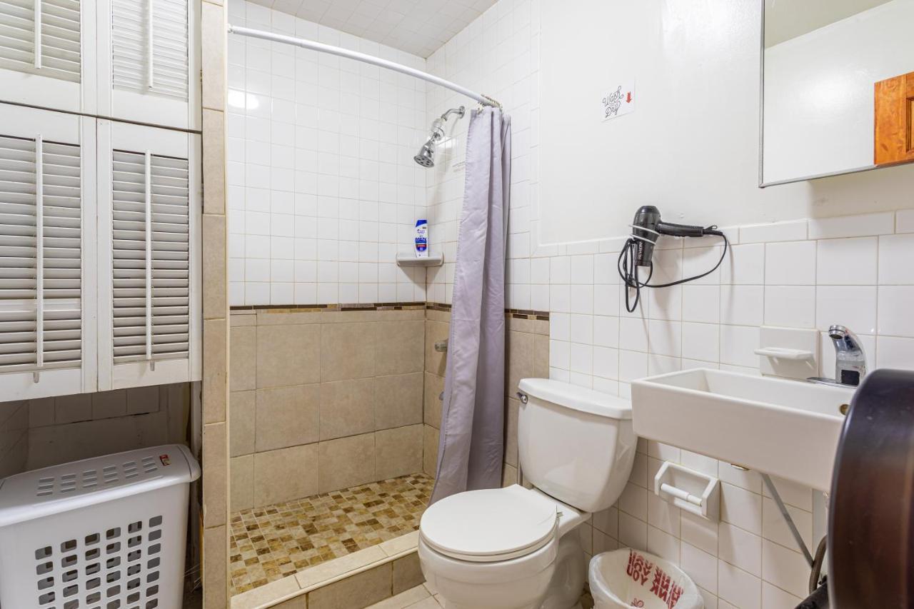 To Visit Nyc-subway Access Guest house Newark