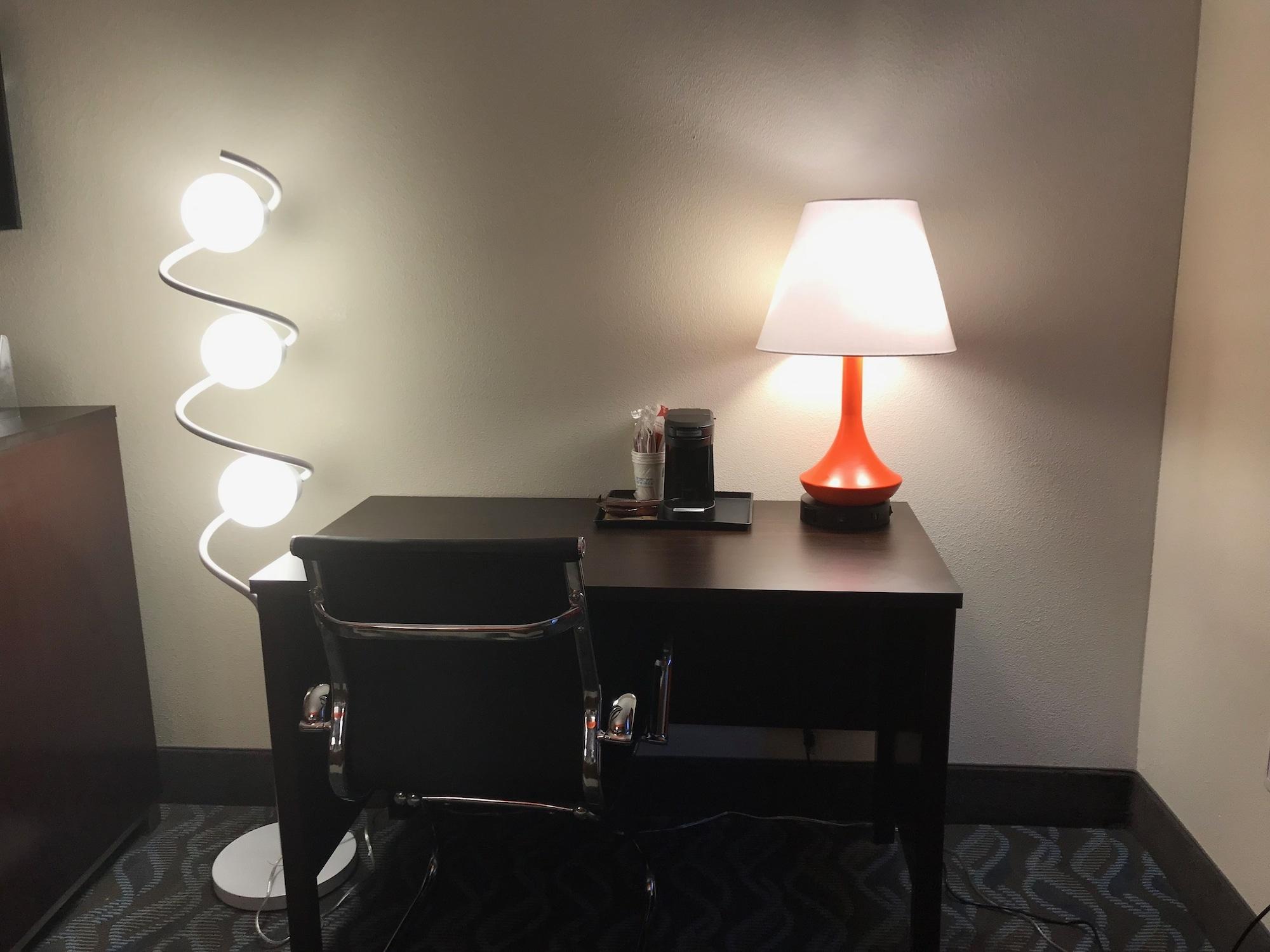 Hotel Howard Johnson By Wyndham Airport 2*