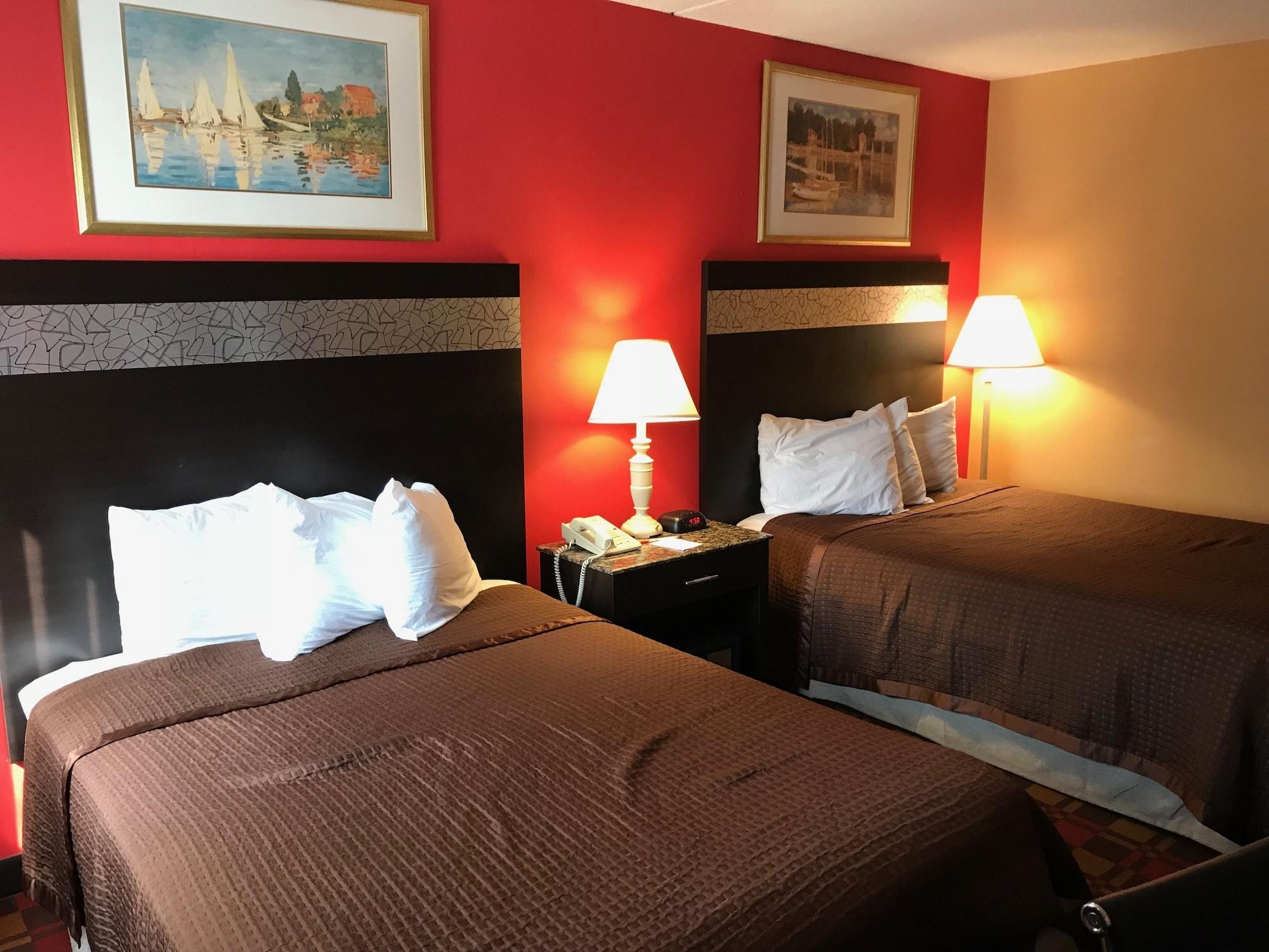 Howard Johnson By Wyndham Airport 2*