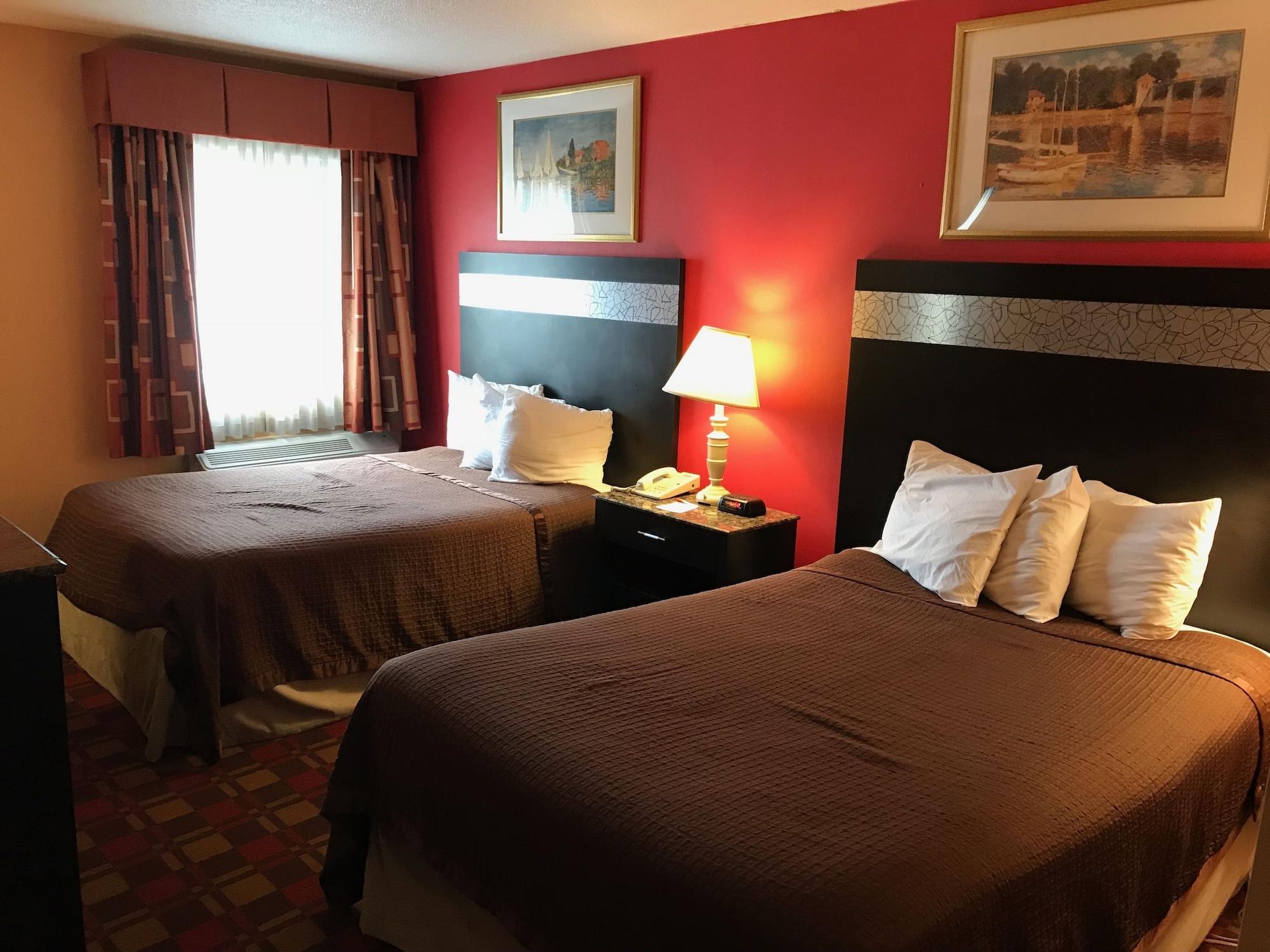 Howard Johnson By Wyndham Airport 2*