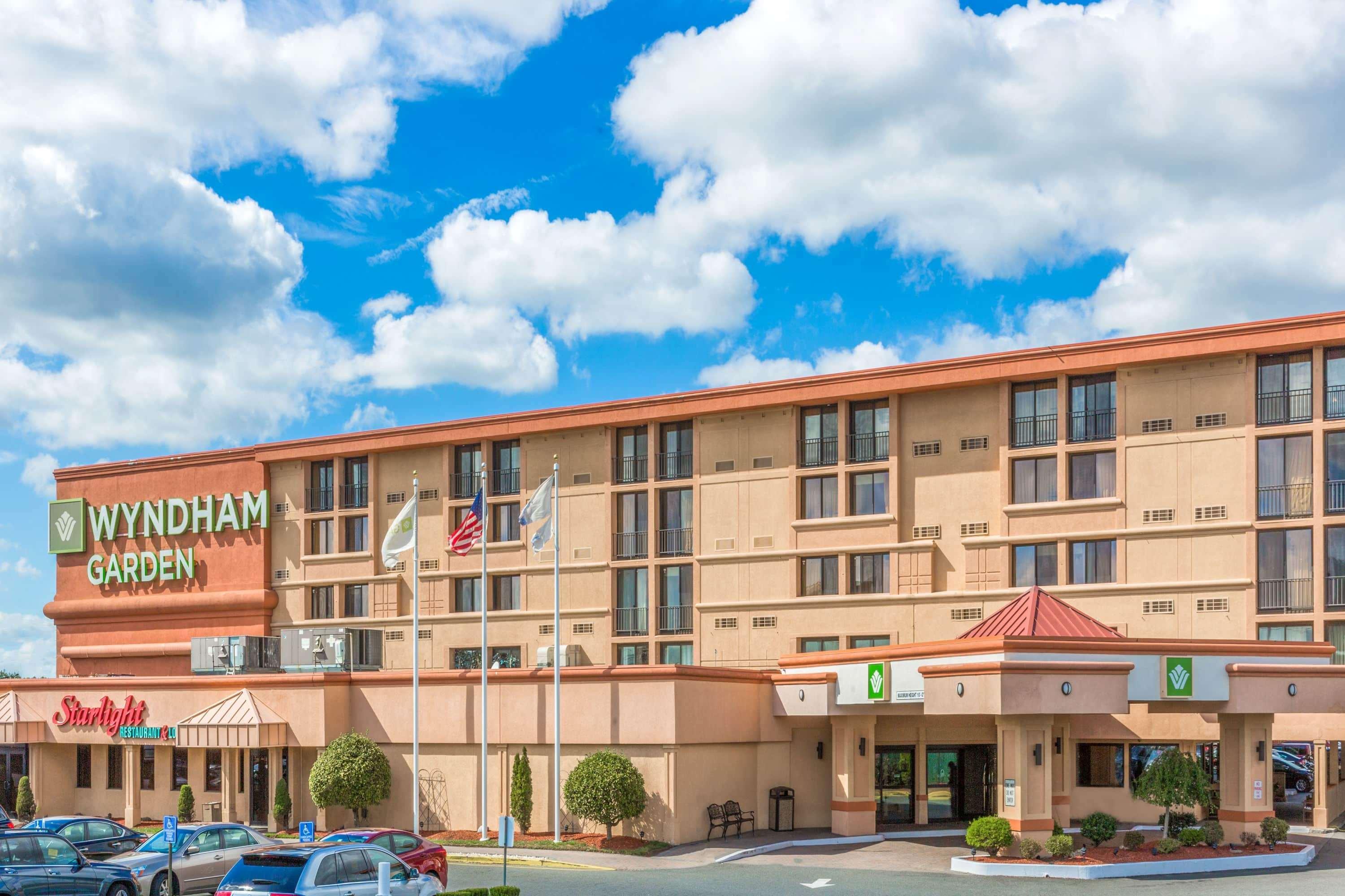 Hotel Wyndham Garden Airport