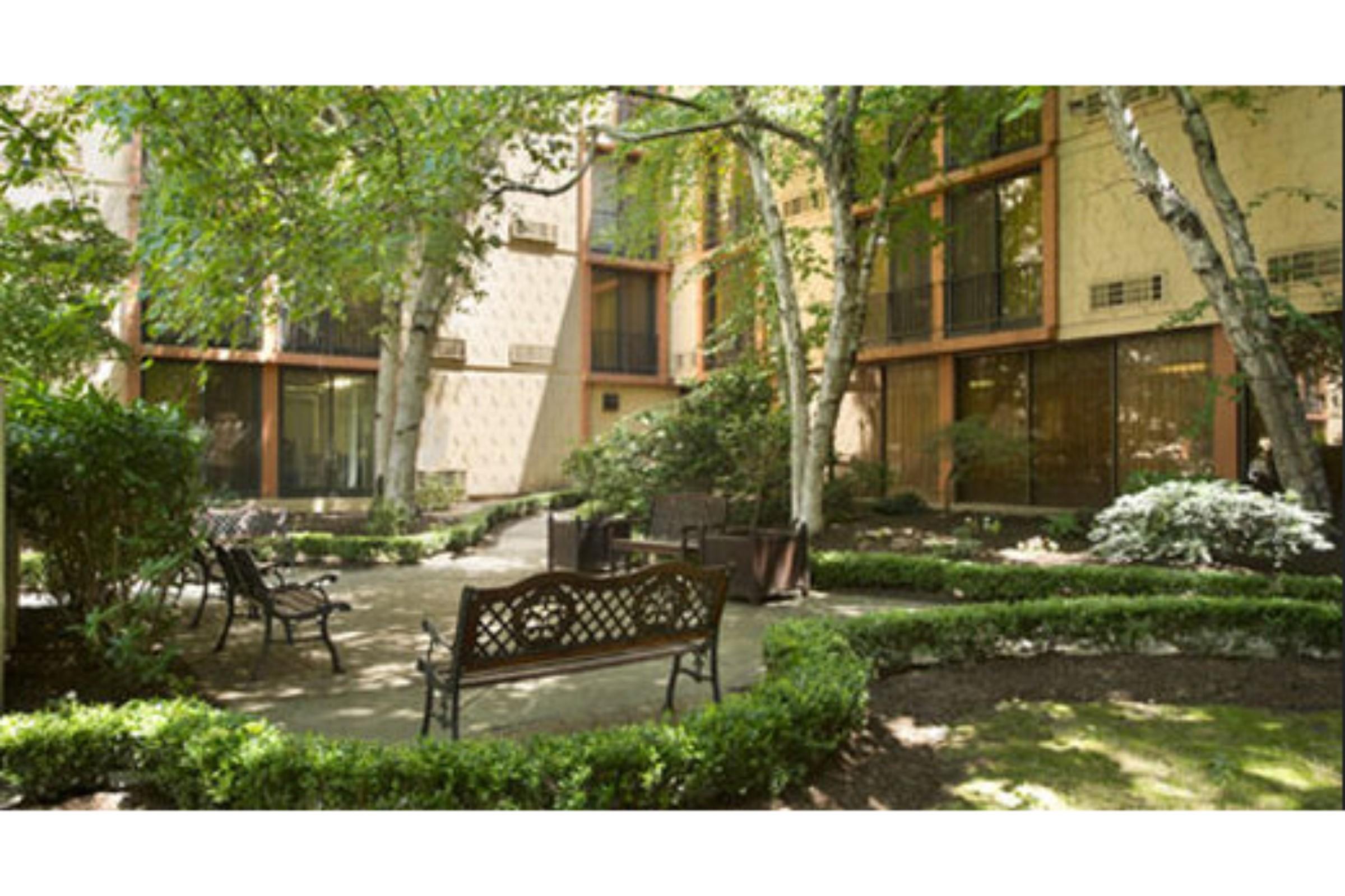 Wyndham Garden Airport Hotel