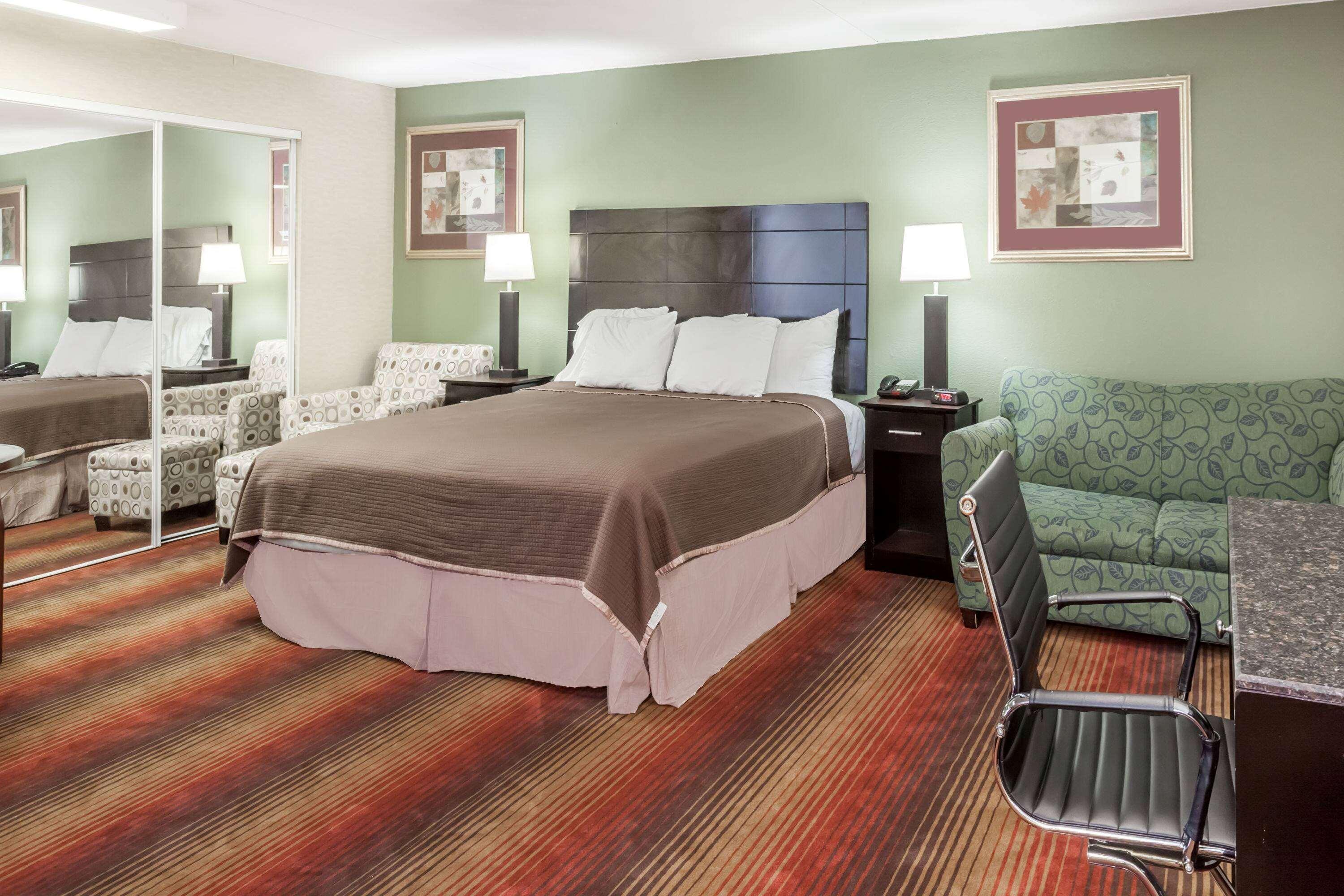 Howard Johnson By Wyndham Airport Newark