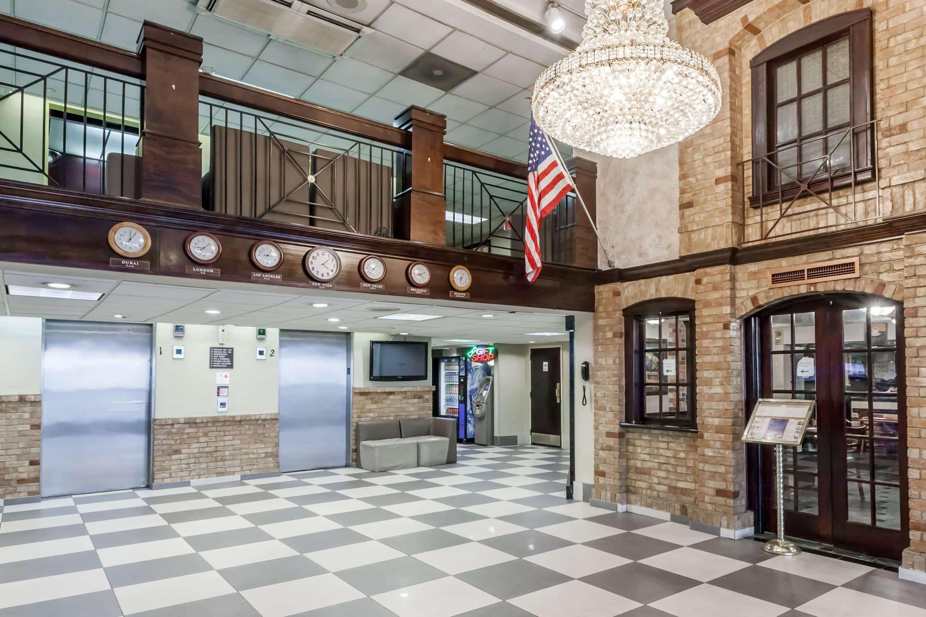 Howard Johnson By Wyndham Airport 2* Newark