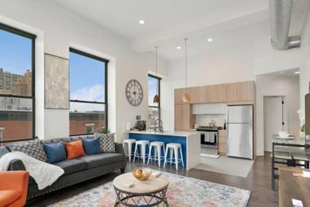 Apartment Flats-king Bd-corner Unit *