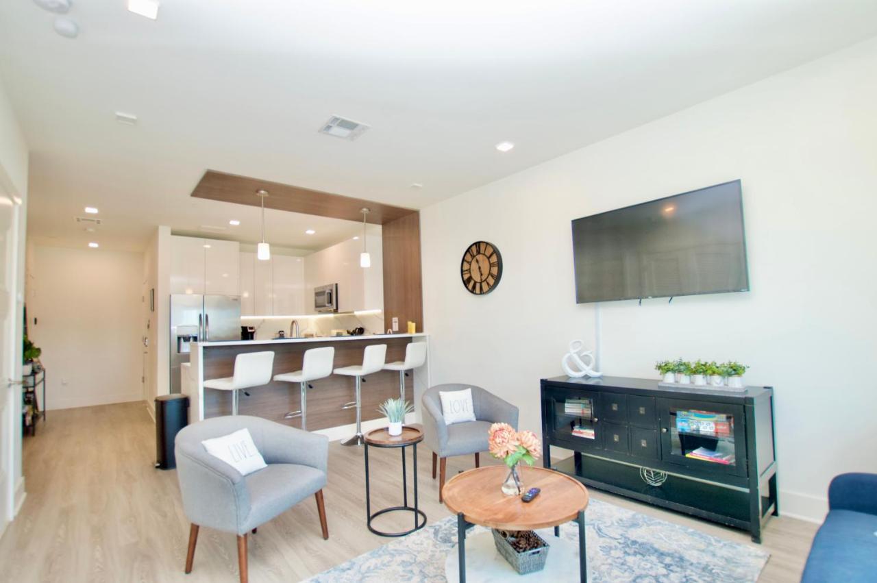 Lux 2br, Free Parking, Walk To Prudential Center Min To Nyc & More Apartment