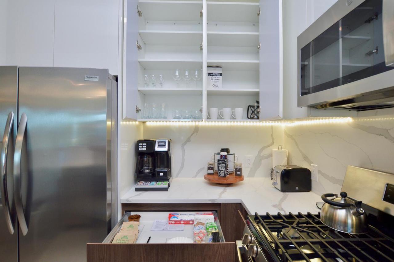 Lux 2br, Free Parking, Walk To Prudential Center Min To Nyc & More * Newark