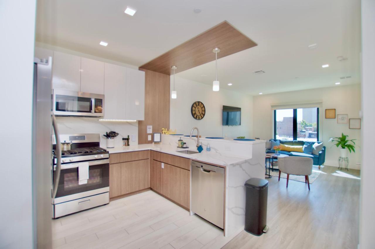 Lux 2br, Free Parking, Walk To Prudential Center Min To Nyc & More * Newark