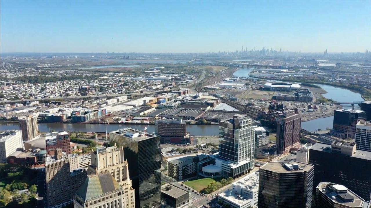 Lux 2br, Free Parking, Walk To Prudential Center Min To Nyc & More *