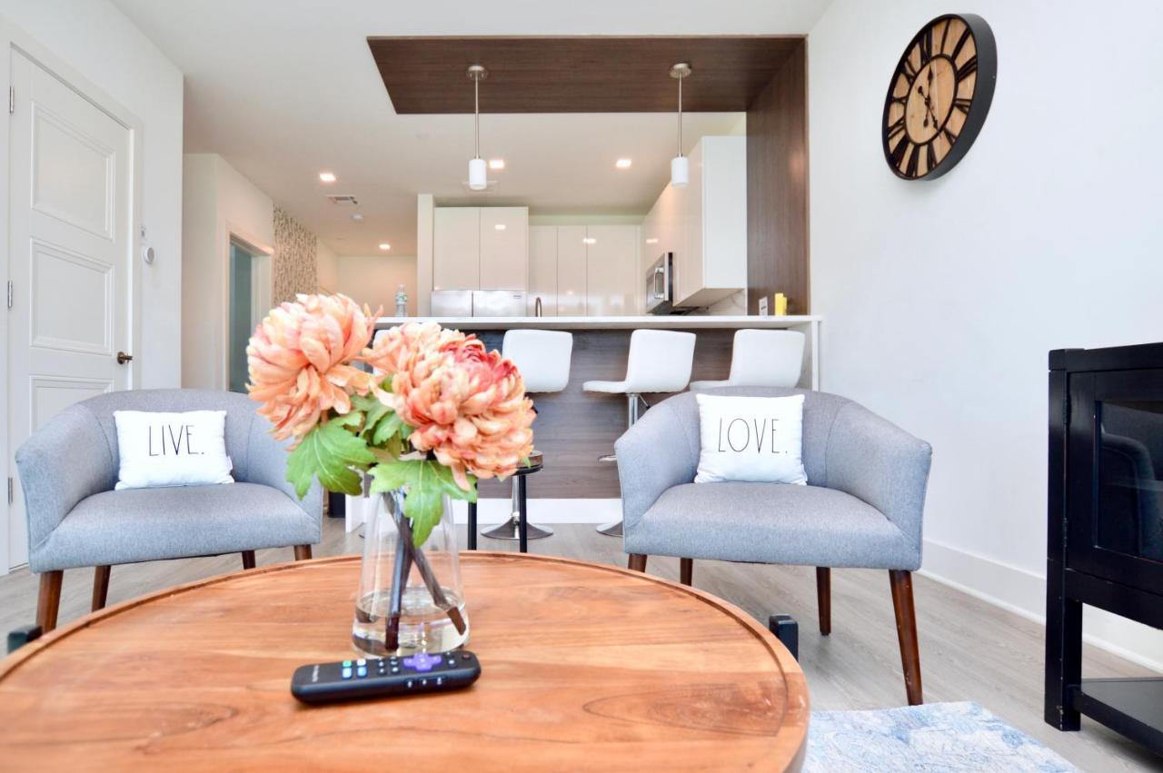 Lux 2br, Free Parking, Walk To Prudential Center Min To Nyc & More Newark