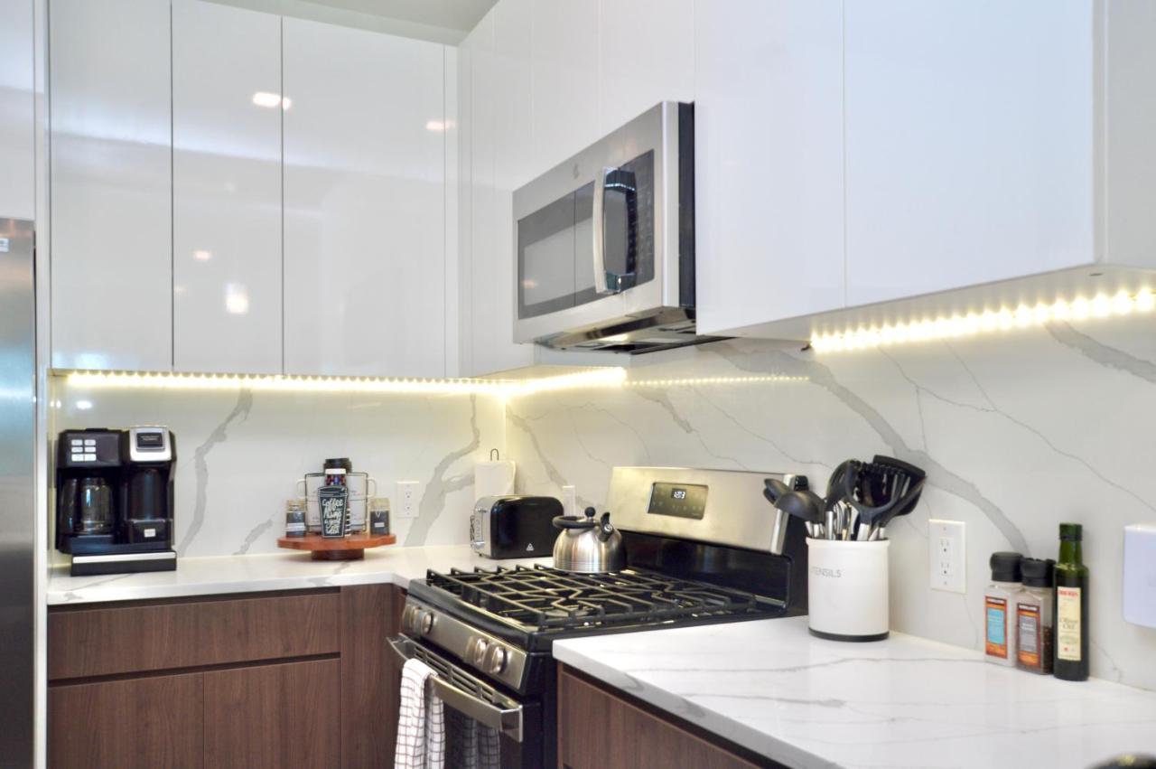 Apartment Lux 2br, Free Parking, Walk To Prudential Center Min To Nyc & More