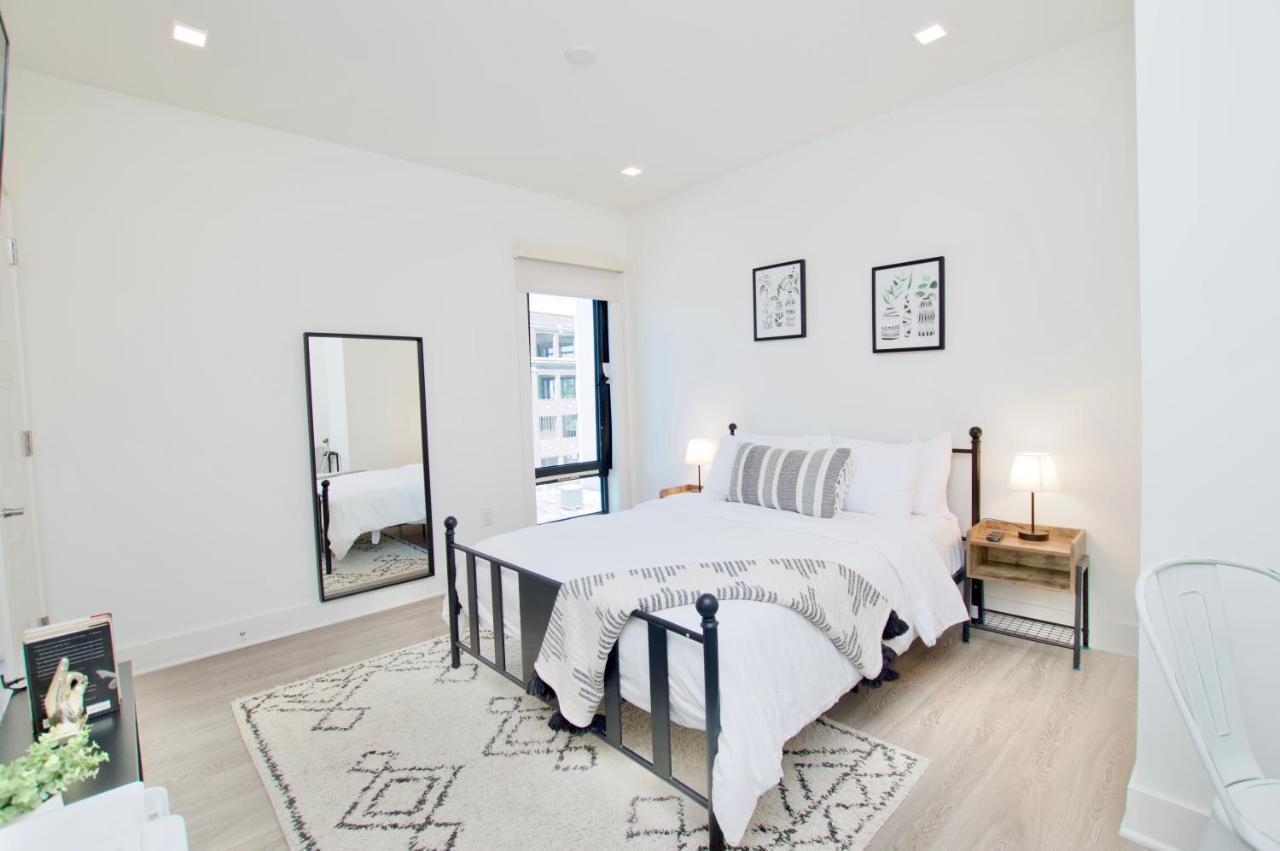 Lux 2br, Free Parking, Walk To Prudential Center Min To Nyc & More Apartment *