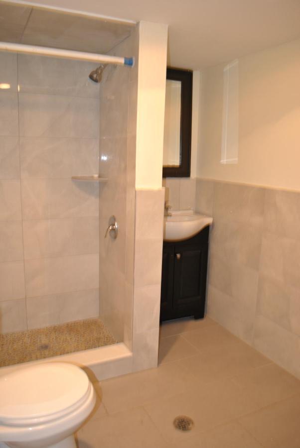 Guest house L3-lower Level 1bedroom Apt Down Town