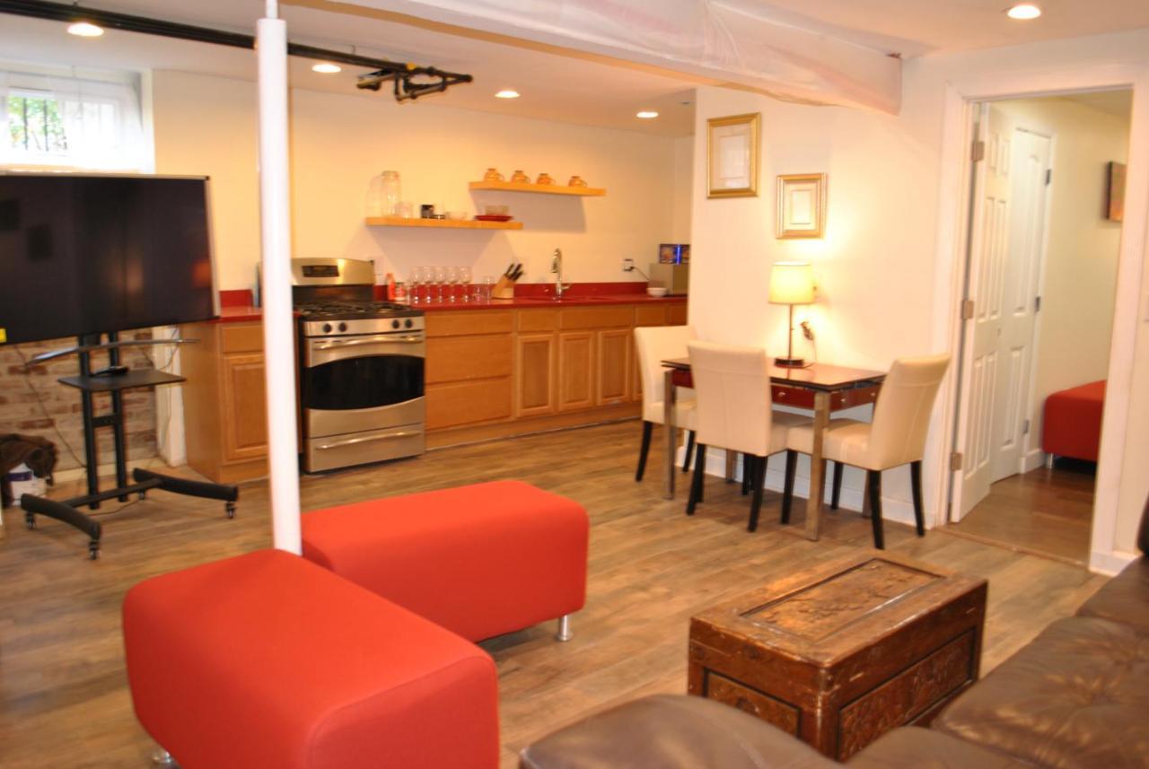 Guest house L3-lower Level 1bedroom Apt Down Town *