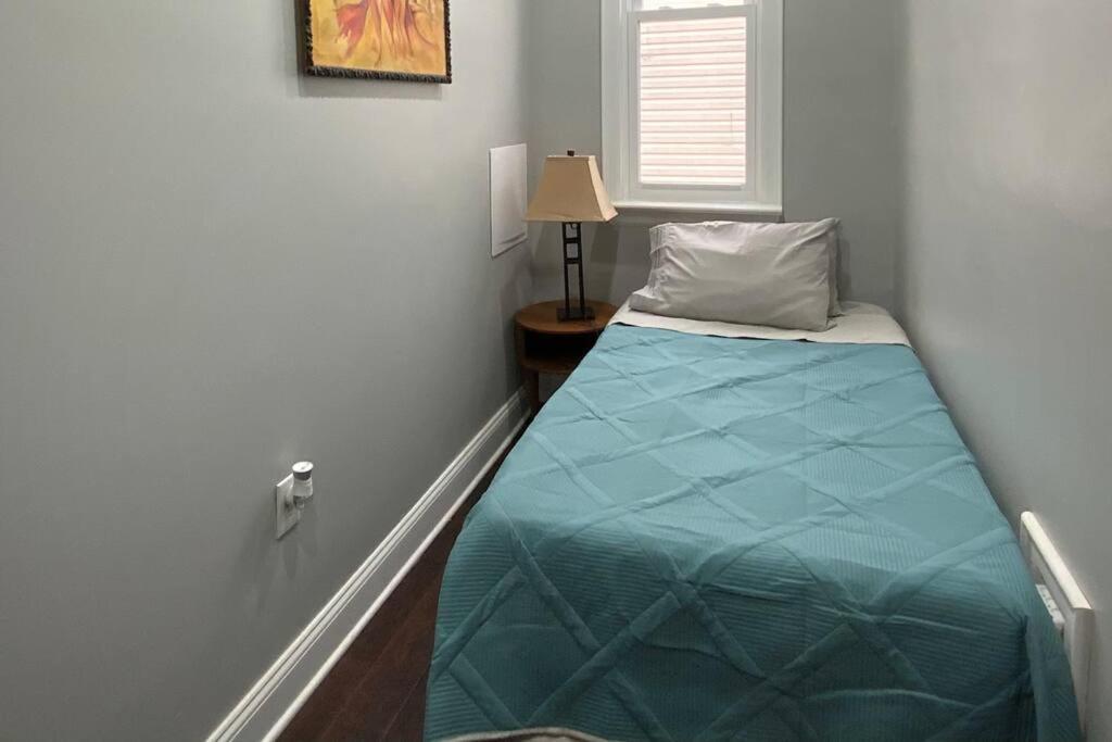 Luxury 3br/newark Penn,wifi,free Parking Holiday home *