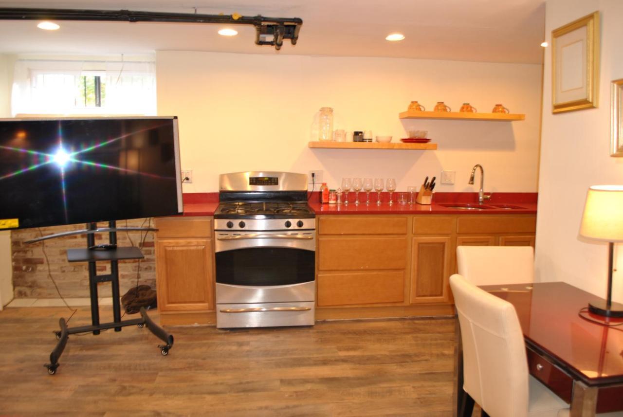 L3-lower Level 1bedroom Apt Down Town *