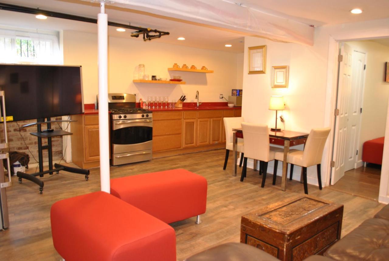 Guest house L3-lower Level 1bedroom Apt Down Town Newark