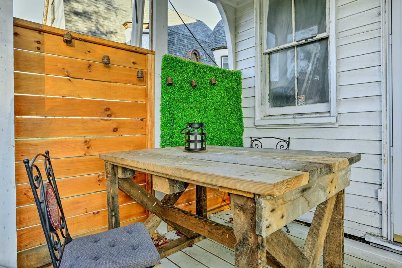 Holiday home Stylish With Deck Less Than 14 Mi To Nyc!