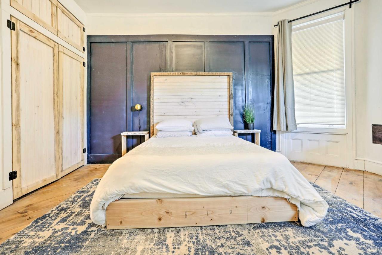 Stylish With Deck Less Than 14 Mi To Nyc! Holiday home