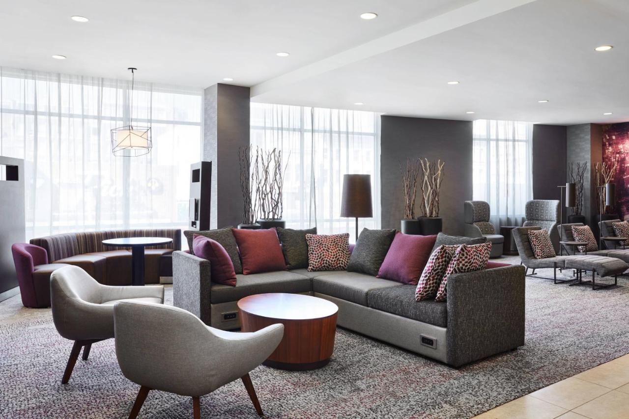 Courtyard By Marriott Downtown