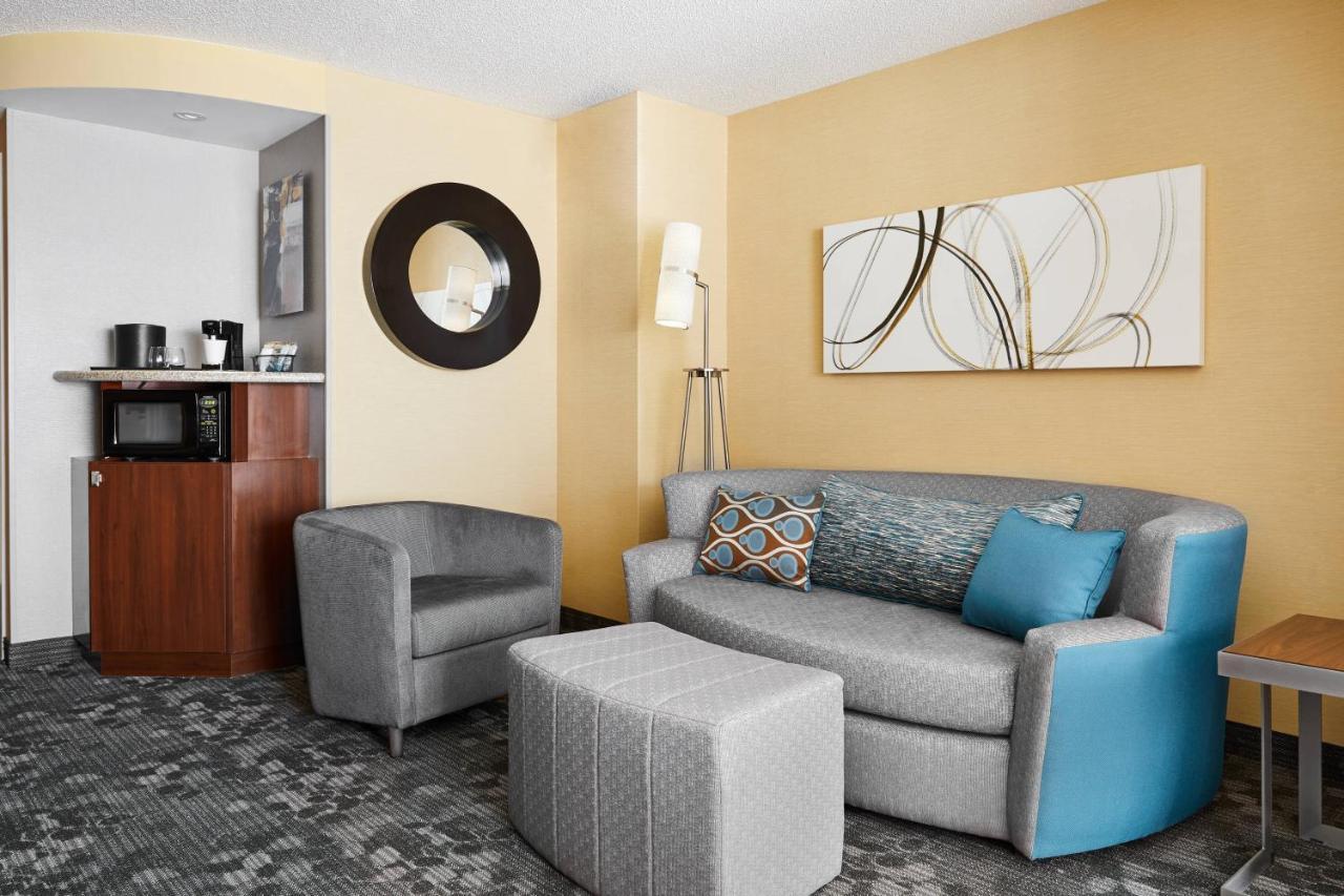 Courtyard By Marriott Downtown Newark