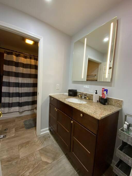 Villa Artistic Luxury Downtown/train To Nyc/airport *