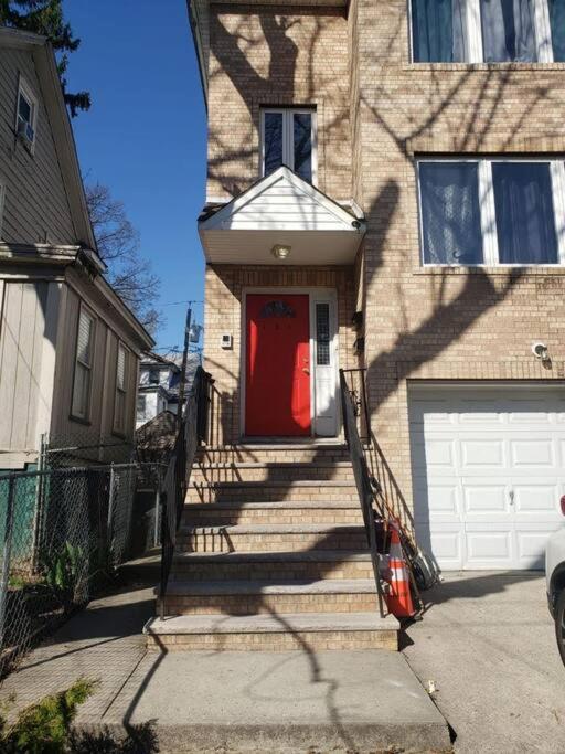 Apartment Spacious Cozy 2 Bedroom - Near Ewr/nyc/outlet Mall
