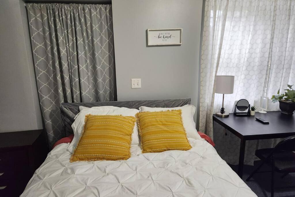 Apartment Spacious Cozy 2 Bedroom - Near Ewr/nyc/outlet Mall *